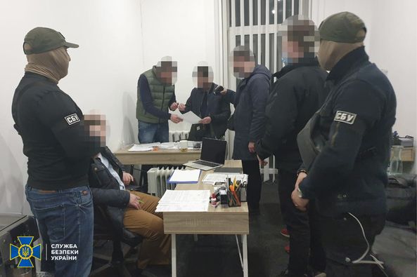 СБУ Дніпропетровщини викрила ділків, які «зливали» криміналітету інформацію про слідчі дії