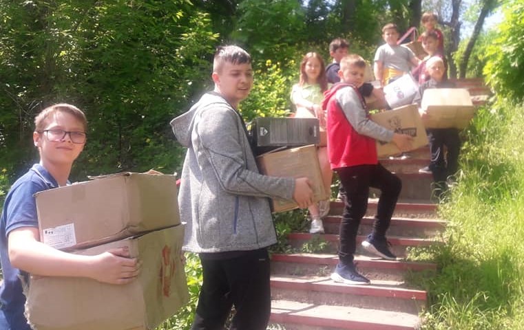 Збирання макулатури досі актуальне у школярів Кам’янського