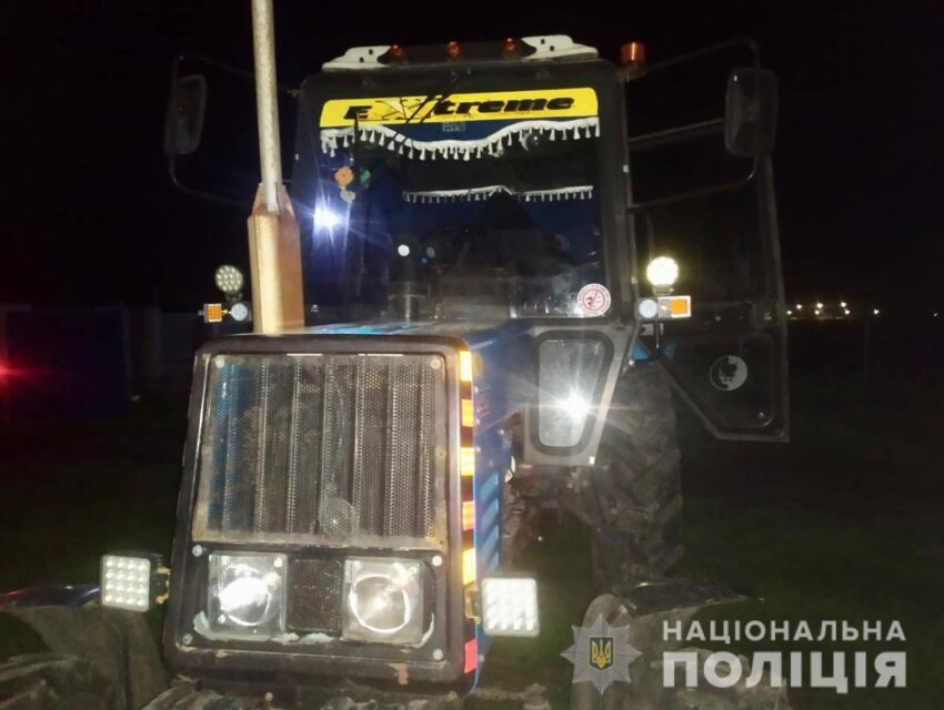Під Кам’янським затримали чоловіка, який вкрав трактор