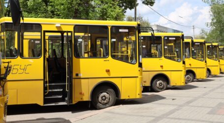 Кам’янський район отримав нові шкільні автобуси