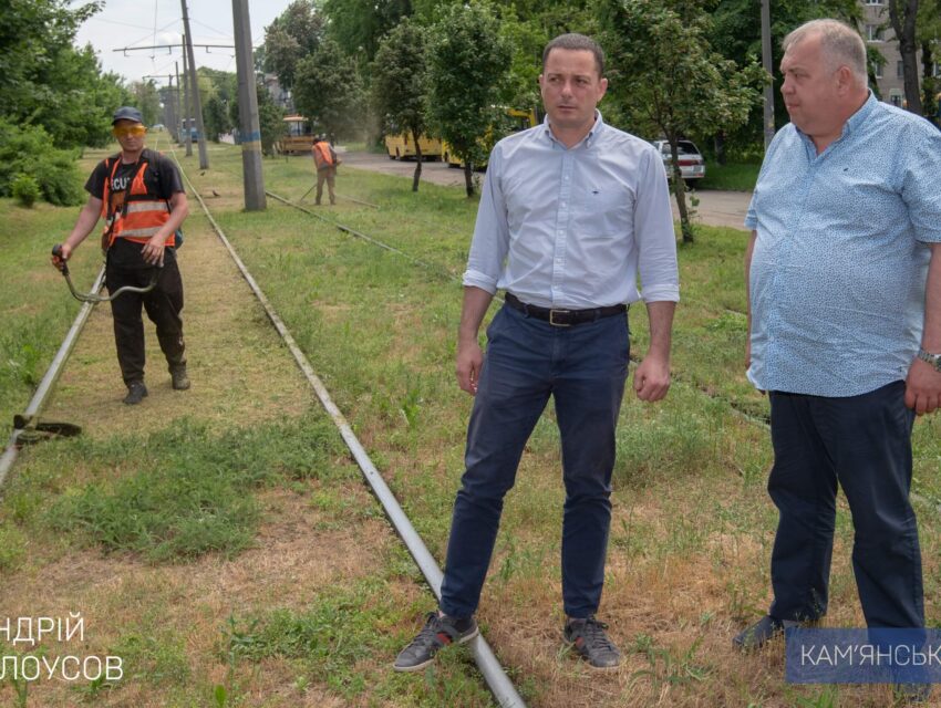 Мэр Каменского провел очередной объезд города