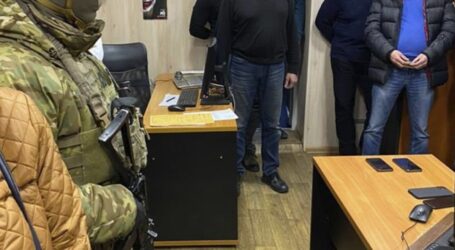 На Дніпропетровщині викрили корупційну схему розмитнення авто