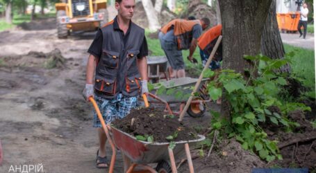 На Соцмісті будують новий сквер