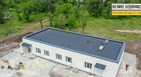 Під Кам’янським зводять «з нуля» амбулаторію для 3,5 тис людей