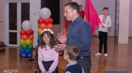 Міський голова Кам’янського привітав маленьких городян з Днем захисту дітей