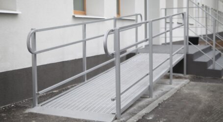 В Україні усі вокзали, автостанції та аеропорти перевірять на безбар’єрність