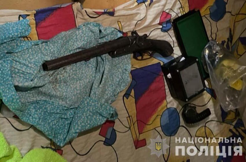 У Дніпрі затримали озброєну групу серійних крадіїв