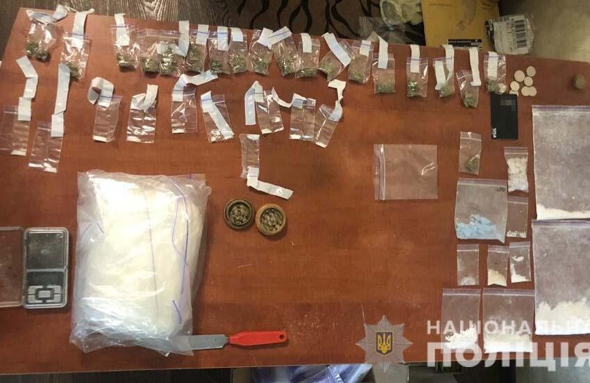 У Дніпрі у юнака вилучили наркотиків на суму маже 1,5 млн грн