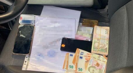 У Дніпрі поліцейські затримали керівника підприємства за хабар