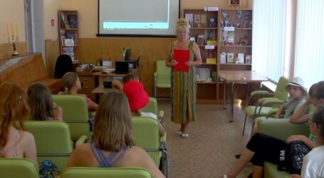 Етикету та гігієні навчає дітей «Бібліотечна педагогіка» в Кам’янському