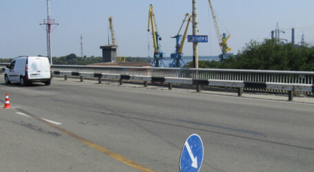 Заміна деформаційного шва почалась на мосту в Кам’янському