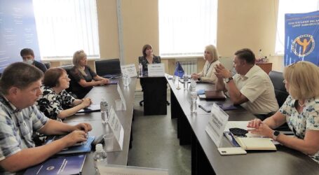 Роботодавці Кам’янського радились, де брати кваліфікованих робітників