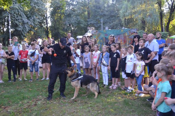 В Кам’янському поліцейські навчали дітей проводити розслідування - ФОТО