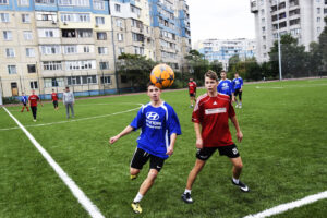 В Каменском стартовал Кубок городского головы по футболу - ФОТО