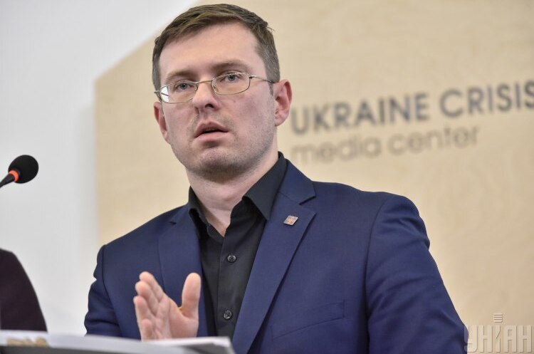 «Жовта зона» карантину в Україні: можливі обмеження та тиск на педагогів - ФОТО