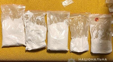 В Днепре разоблачили наркодилера, который сбывал наркотики молодёжи
