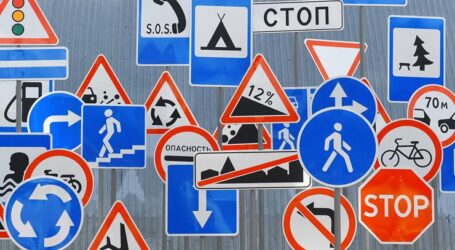 Украинских водителей ждут новые дорожные знаки