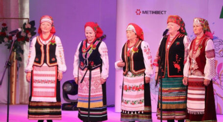 Співучі бабусі з Кам’янської «Калини» – призери фестивалю ветеранської пісні