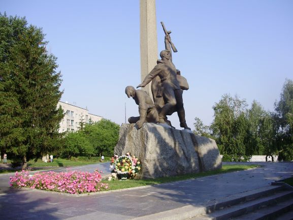 Про героїв-визволителів Дніпропетровщини від окупантів згадує Кам’янський район