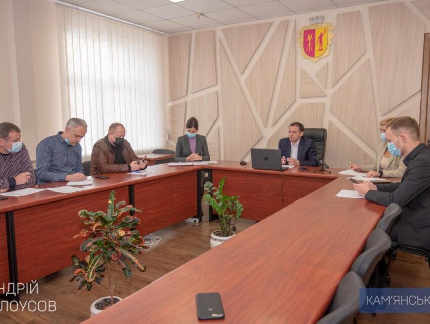Кам’янчани спілкувалися з міським головою на прийомі з особистих питань