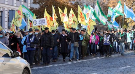 Український уряд найняв британців для просування антитрудового законодавства