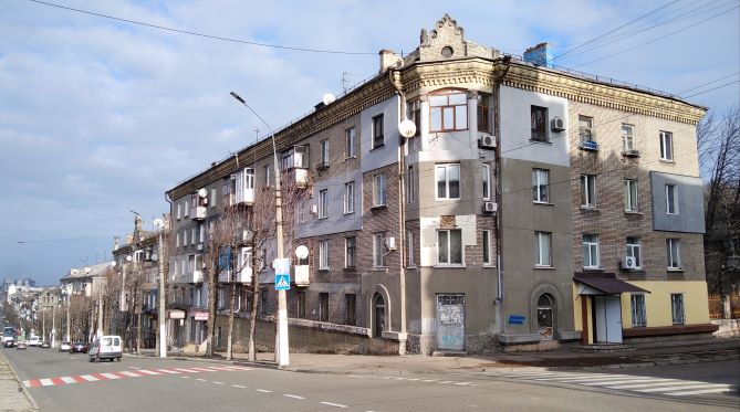 Узяти під опіку кожну лавочку, гойдалку чи клумбу планує міське самоврядування Кам’янського