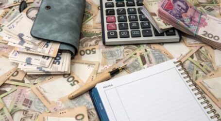 За жовтень українці сплачуватимуть підвищені податки заднім числом