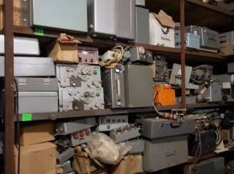З території Дніпропетровщини переправляли за кордон товари військового призначення