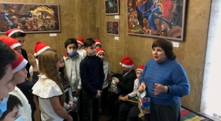 “Фарбований лис” та календар-портрет від музею історії Кам’янського