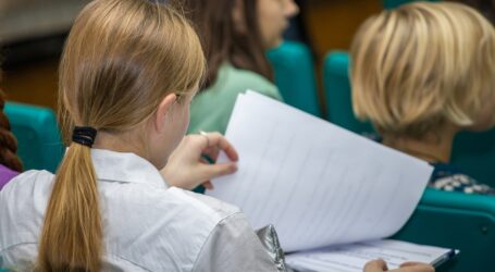 На Дніпропетровщині вивчали настрої молоді щодо освіти та працевлаштування