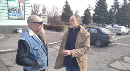 Особливості зимового догляду за волоссям від перукаря з Кам’янського