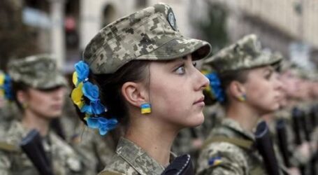Жінки певних професій в Україні відтепер зобов’язані стати на військовий облік