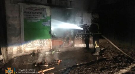 У Кам’янському горів гараж