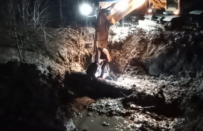 Мешканці Соцміста в Кам’янському дякують комунальникам за відновлення водопостачання