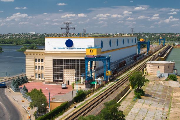 ГЕС у Кам’янському, як і всі ГЕС та ГАЕС дніпровського каскаду, працює і охороняється