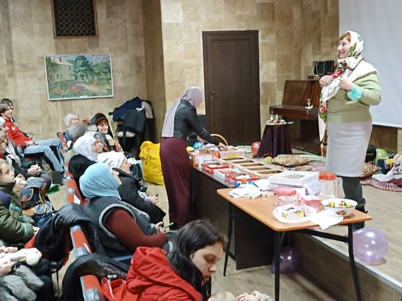 День хіджабу провели мусульмани в музеї історії Кам’янського