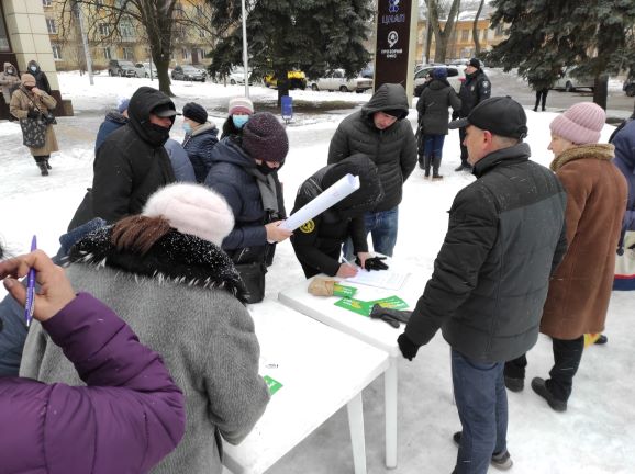 У Кам’янському вимагають відкликати нардепа Трухіна, але закон цього не передбачає - ФОТО