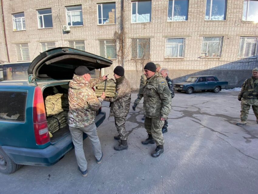 Захисники Кам’янського отримали чергову партію амуніції