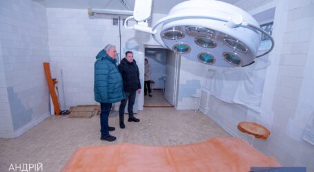 Кам’янський міський голова відвідав лікарні та пункт прийому допомоги