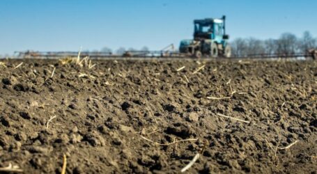 На Дніпропетровщині стартувала посівна