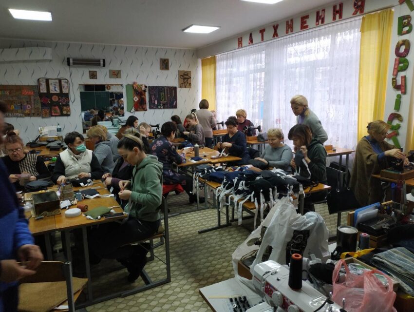 На базі освітніх та спортивних закладів міста організовано гуманітарні центри (відео)