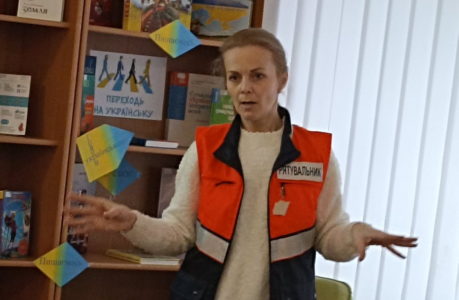Як допомогти безпорадній людині, навчались люди в бібліотеці Кам’янського - ФОТО