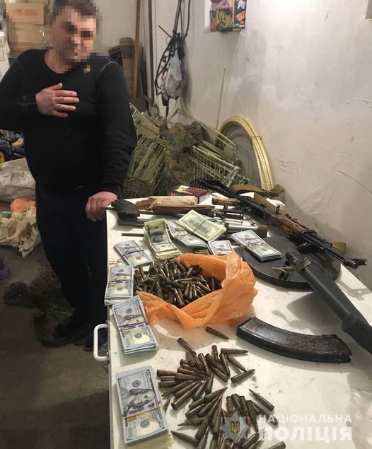 На Дніпропетровщині затримали злочинне угруповання, яке «тероризувало» підприємців
