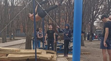 Спортсмени Кам’янського у воєнний час тренуються онлайн та на вулиці