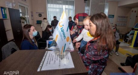У Кам’янському районі працюють три Центри обслуговування, куди можуть звернутися переселенці