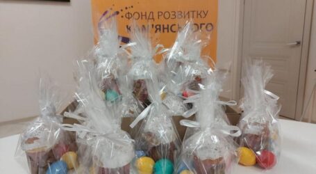 Великодній краудфандінг: кам’янчан закликають масово пригостити пасками бійців та переселенців