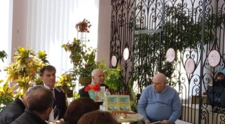 У бібліотеці на Шевченка презентували книгу про Кам’янське