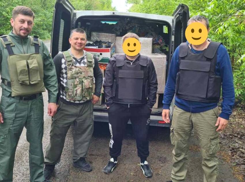 Волонтери «Фонду розвитку Кам’янського» забезпечили медикаментами військових у трьох областях України