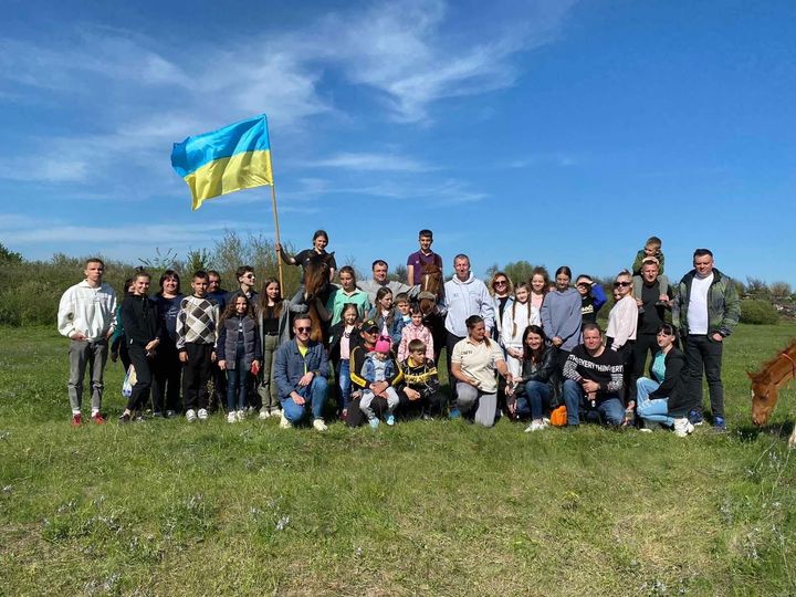 У Кам’янському продовжують допомагати переселенцям