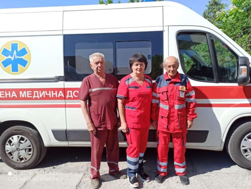 Медики Кам’янського врятували дворічну дівчинку, яка впала у вигрібну яму